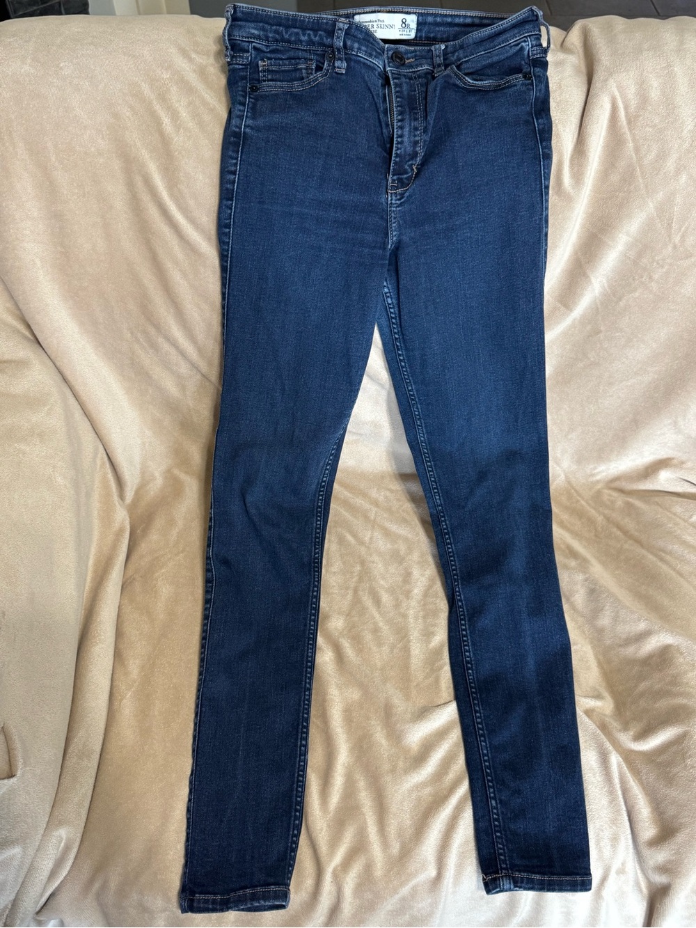 Abercrombie & Fitch Women's Dark Blue Skinny Jeans